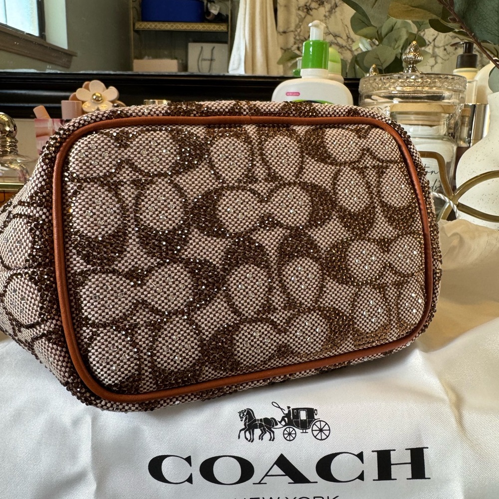 Coach Crystal Signature Jacquard Kisslock 16 Frame Bag - Picture 5 of 17